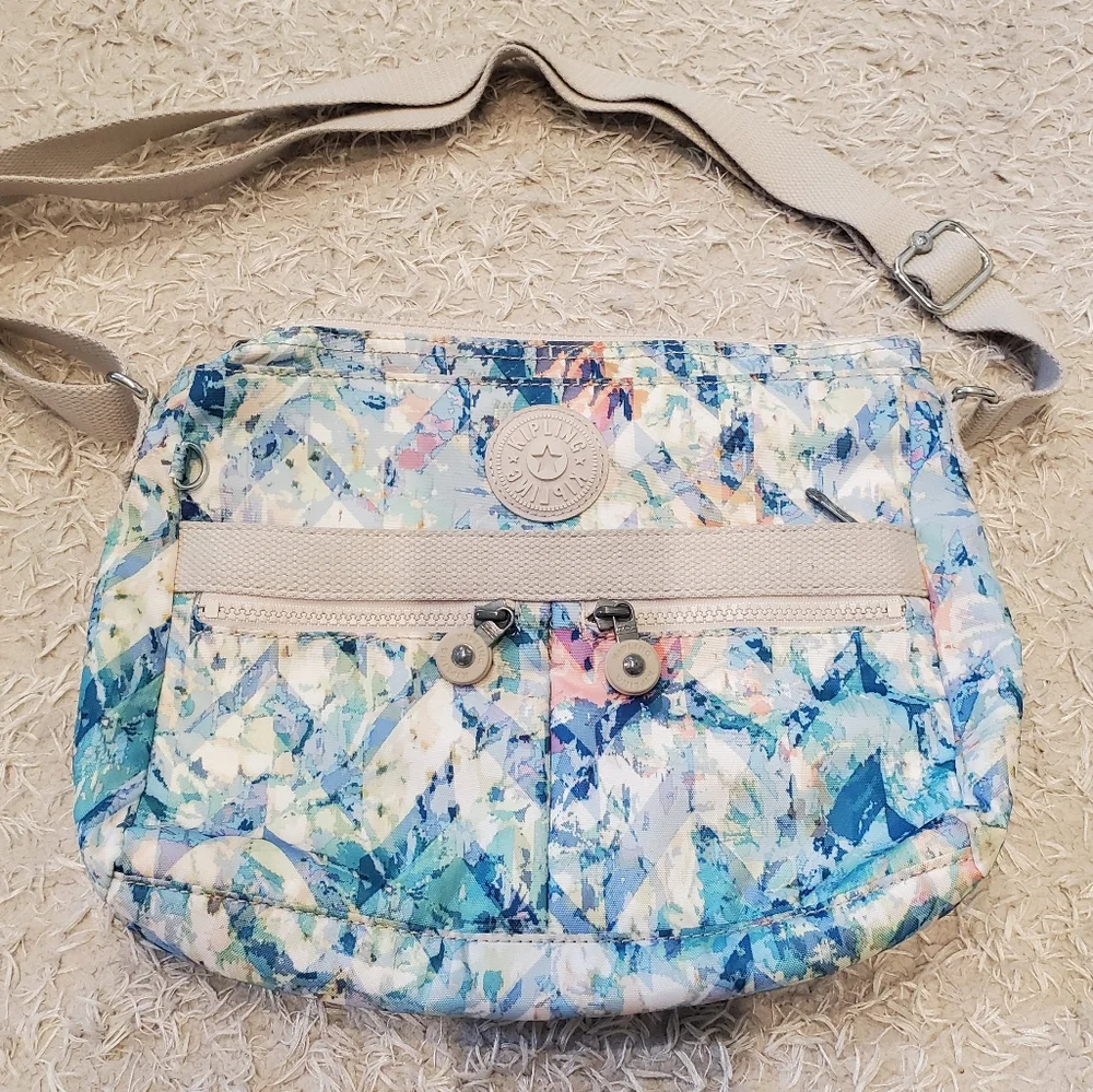 Kipling crossbody
